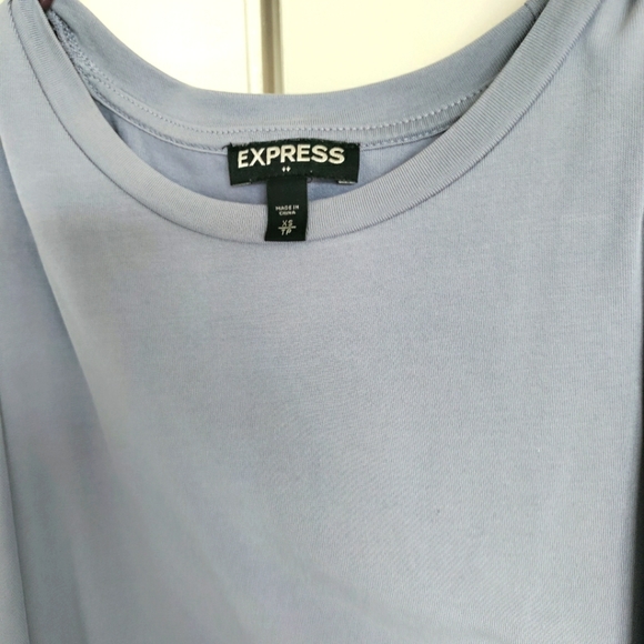 Express lavender super soft cut out shoulder tee - Picture 3 of 3